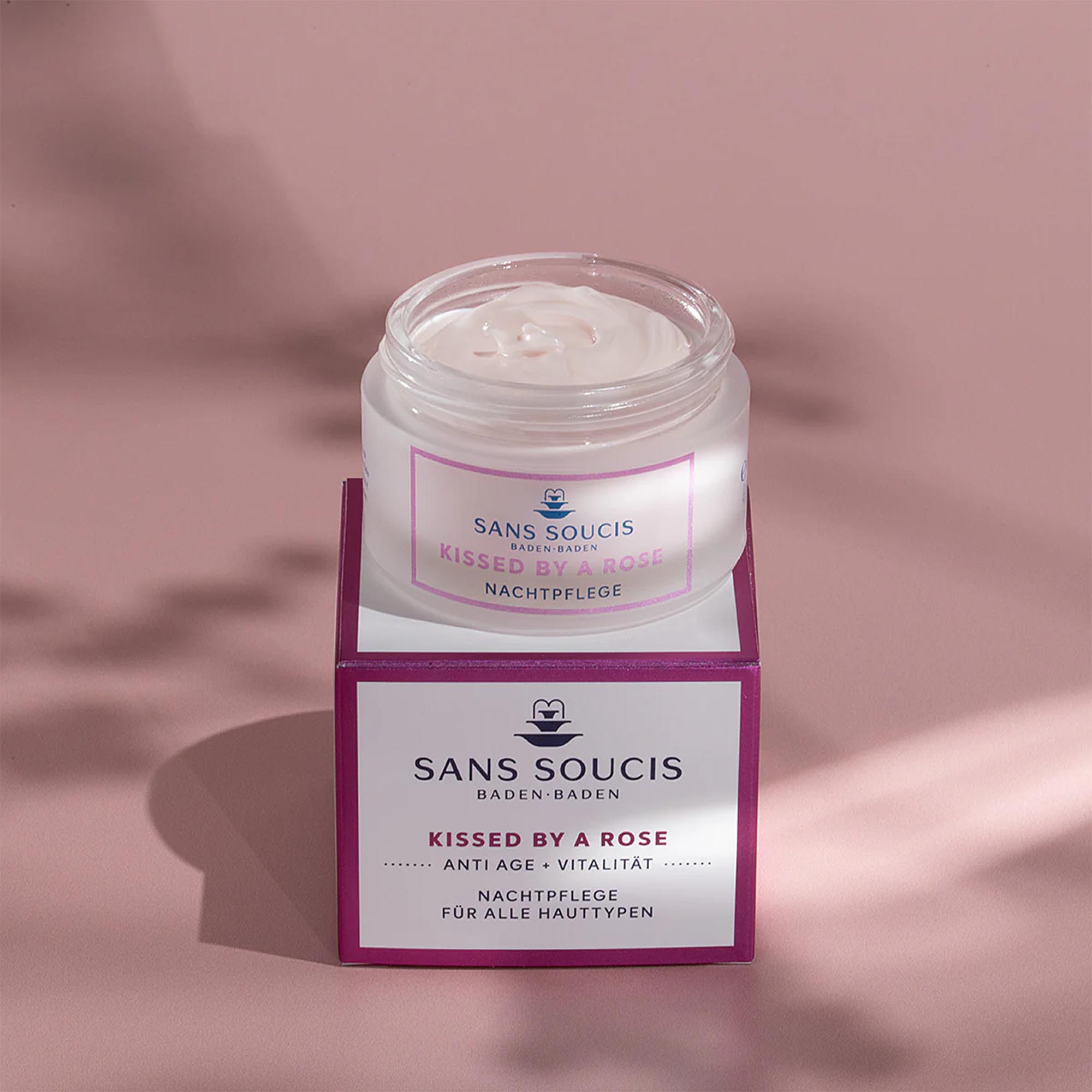 Kissed by a rose cuidado facial de noche cosmética alemana natural SansSoucis