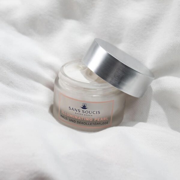 Perla iluminadora crema cuidado de garganta y escote cosmética alemana natural SansSoucis